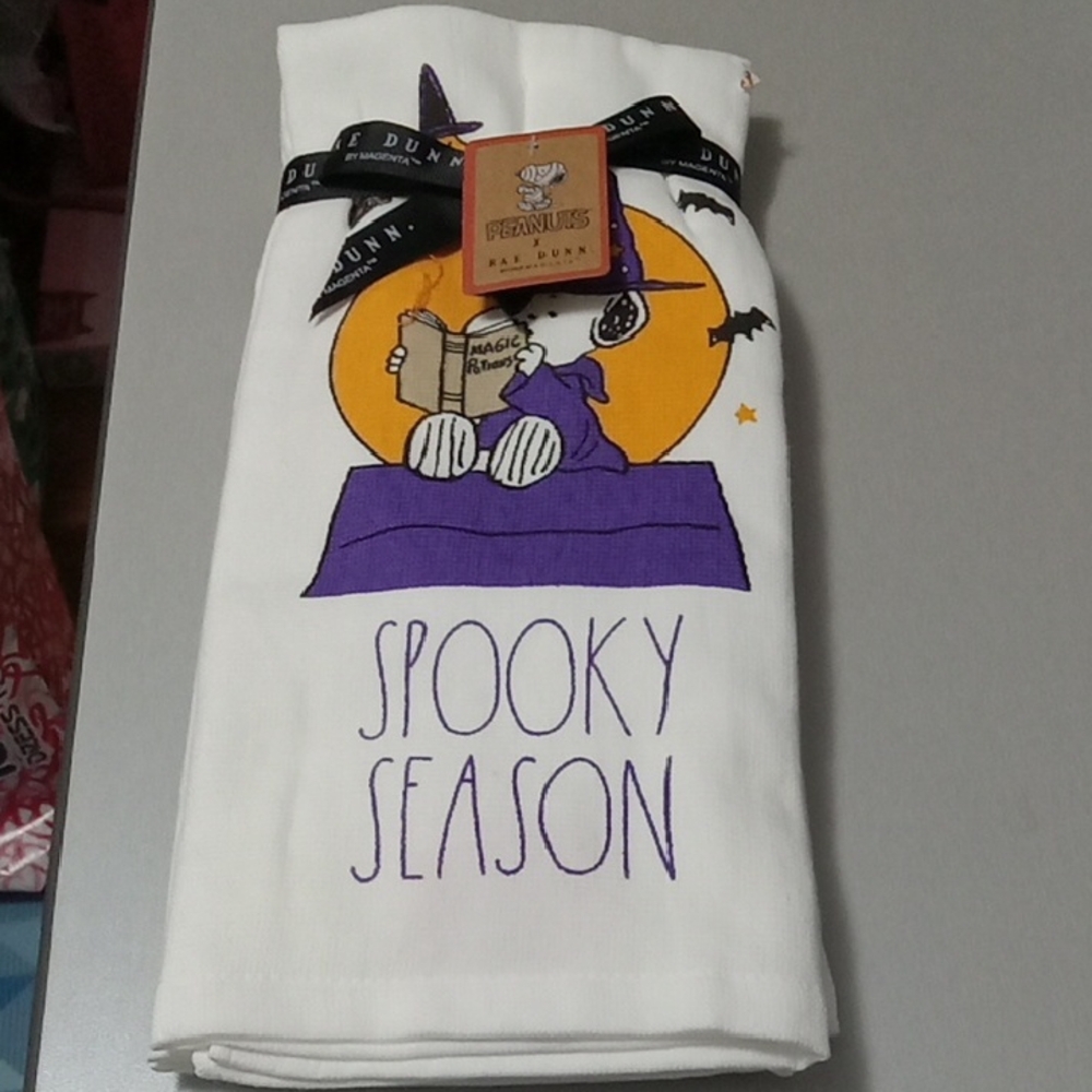 Rae Dunn Peanuts Halloween Kitchen Towel Set 💜💜💜🧡🧡🧡
